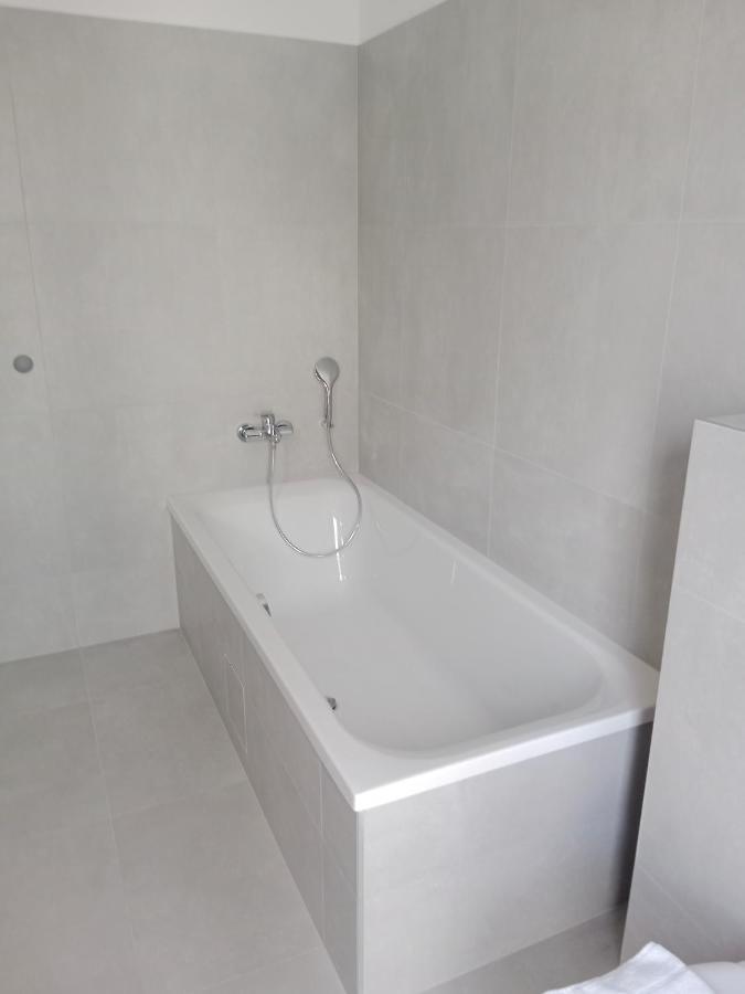 Haus Mit Garten Bei Wien Langenzersdorf Екстер'єр фото